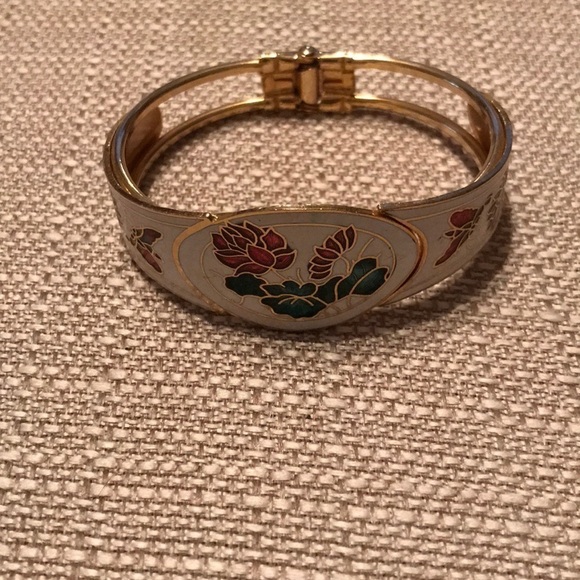 Lotus Bracelet - Picture 1 of 5